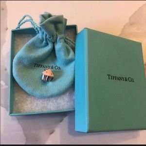 100%authentic Tiffany STILL FOR SALE‼️‼️‼️